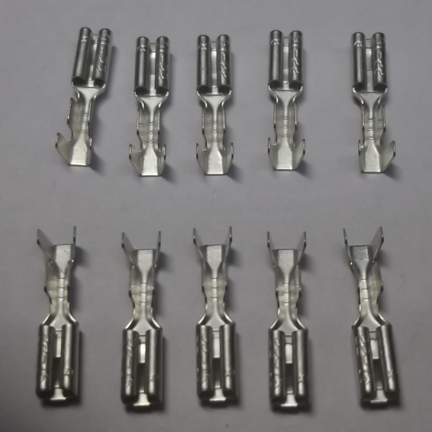 Female Crimp Connectors